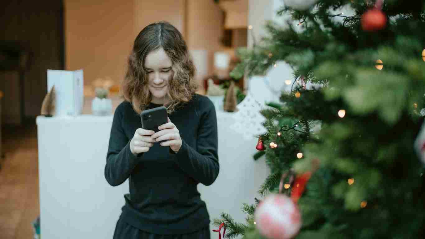A Holiday Reset for Your Social Media