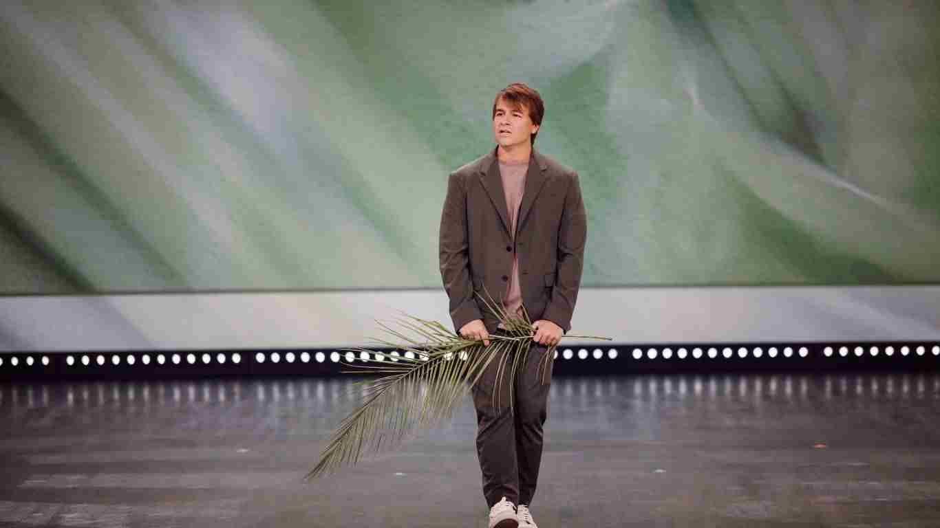 Close Enough to Touch Jesus and Still They Missed It